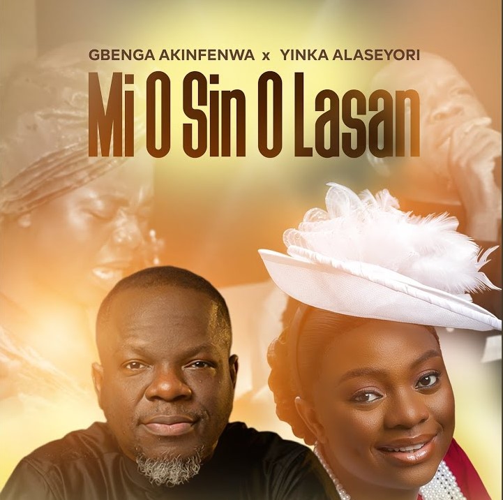 Gbenga Akinfenwa - MI O Sin O Lasan (Live) ft. ADEYINKA ALASEYORI